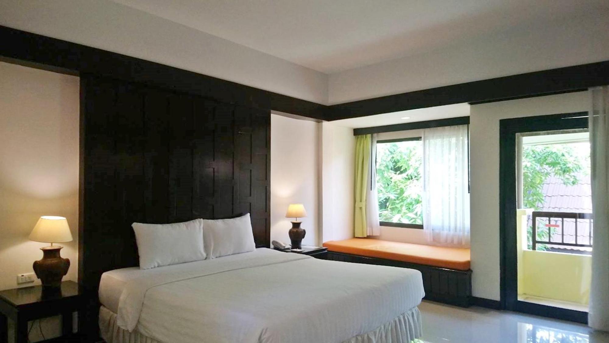 Diamond Cottage Resort & Spa Karon Exterior photo