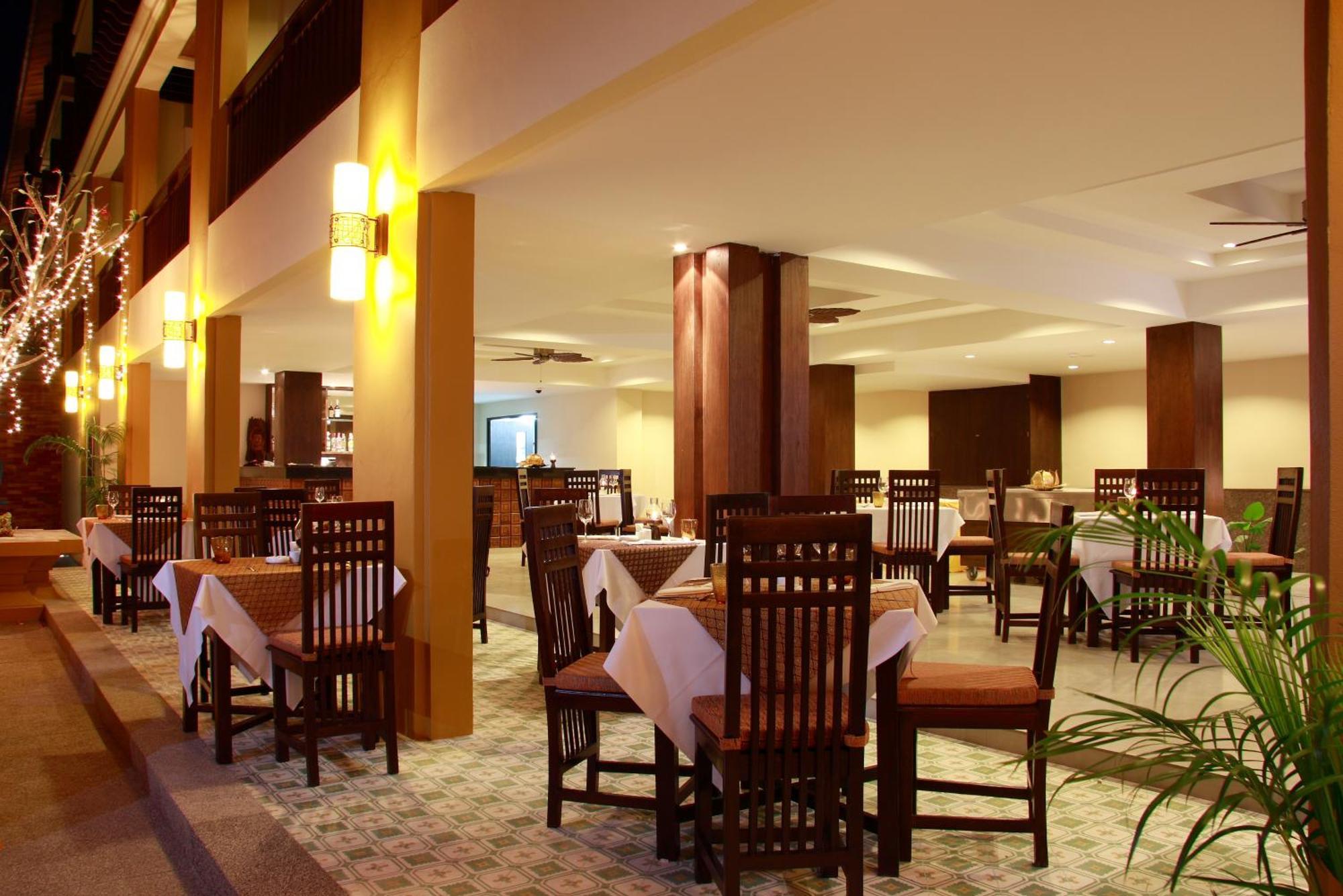 Diamond Cottage Resort & Spa Karon Restaurant photo